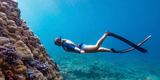 FREE DIVING WITH THE SWIM SET